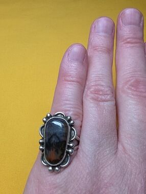 Vintage Navajo Ring - Marked Sterling With Polished Petrified Wood Cabochon